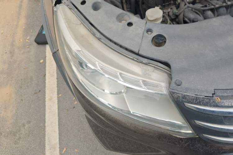 Used FORTHING Joyear X5 2013 1.6L Manual Luxury Model Right Front Headlight