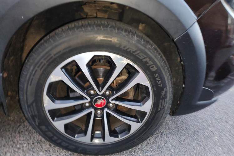 Used FORTHING Joyear X5 2013 1.6L Manual Luxury Model China IV Standard Right Front Wheel Hub