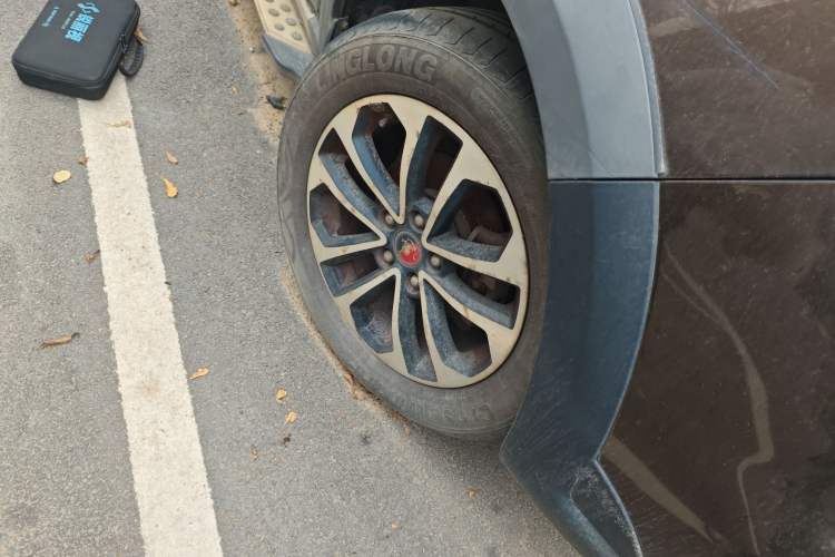 Used FORTHING Joyear X5 2013 1.6L Manual Luxury Model Right Front Wheel Hub