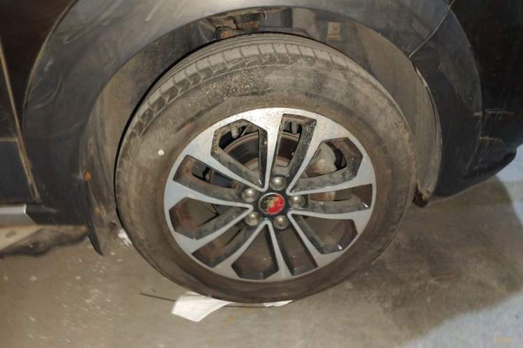 Used FORTHING Joyear X5 2013 1.6L Manual Luxury Model China IV Standard Right Front Wheel Hub