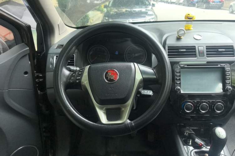 Used FORTHING Joyear X5 2013 1.6L Manual Luxury Model China IV Standard Steering Wheel