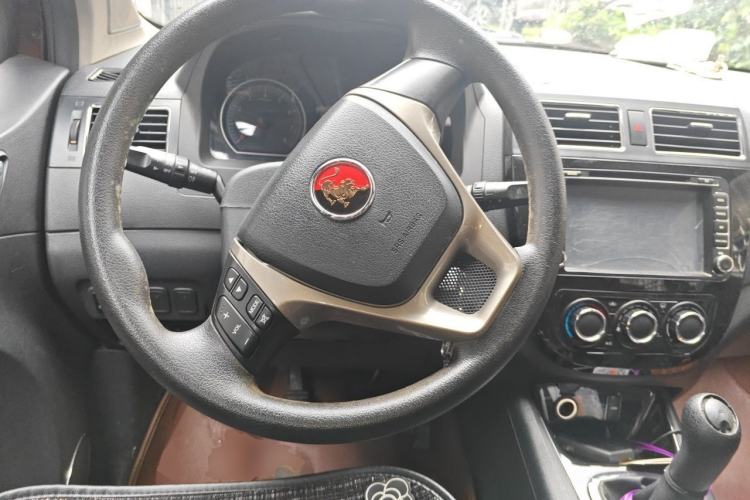 Used FORTHING Joyear X5 2013 1.6L Manual Luxury Model China IV Standard Steering Wheel