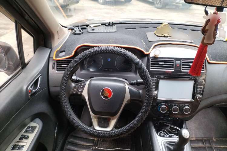 Used FORTHING Joyear X5 2013 1.6L Manual Luxury Model China IV Standard Steering Wheel