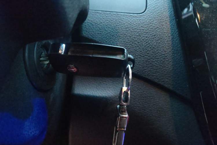 Used FORTHING Joyear X5 2013 1.6L Manual Luxury Model China IV Standard Vehicle Key