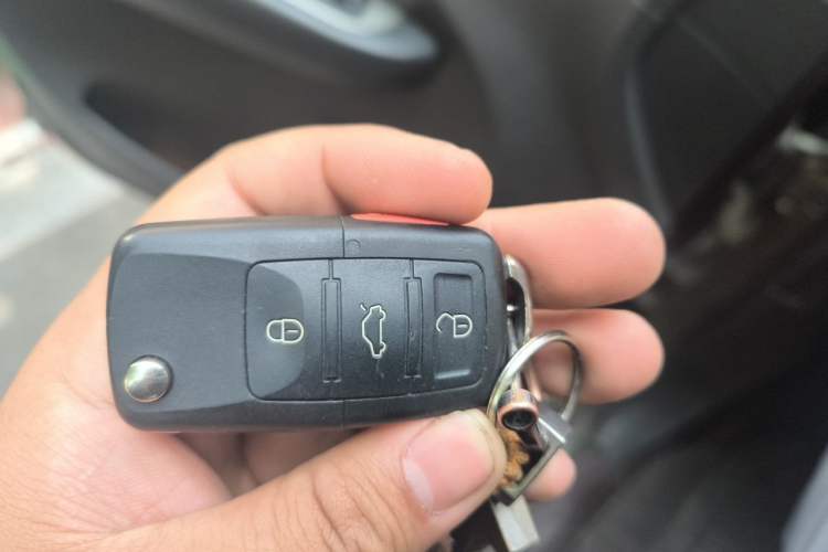 Used FORTHING Joyear X5 2013 1.6L Manual Luxury Model China IV Standard Vehicle Key