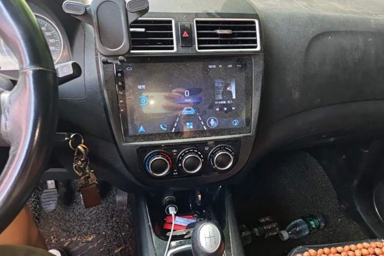 Used FORTHING Joyear X5 2013 1.6L Manual Luxury Model China IV Standard Audio And AC Panel