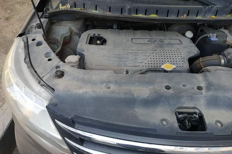 Used FORTHING Joyear X5 2013 1.6L Manual Luxury Model Engine Bay Right