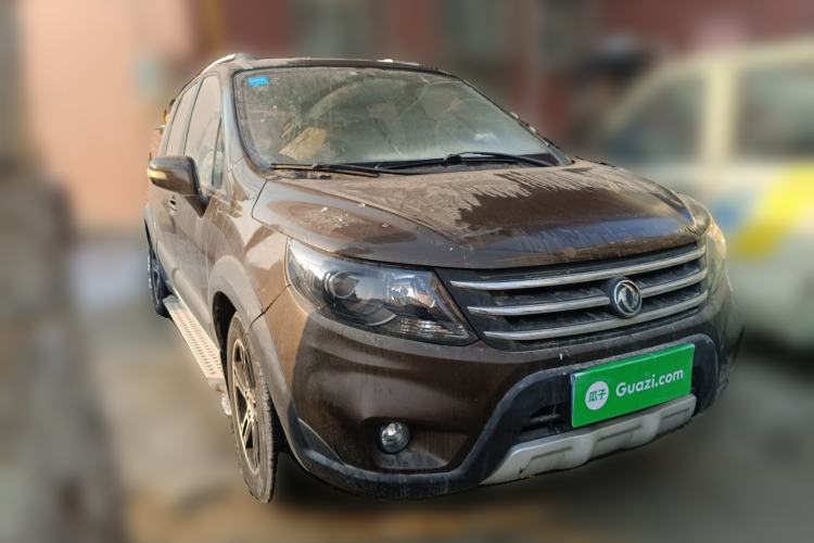 Used FORTHING Joyear X5 2013 1.6L Manual Luxury Model China IV Standard Front Right 45 Deg