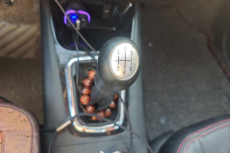 Used FORTHING Joyear X5 2013 1.6L Manual Luxury Model China IV Standard Gear Lever