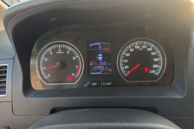 Used FORTHING Joyear X5 2013 1.6L Manual Luxury Model China IV Standard Instrument Cluster