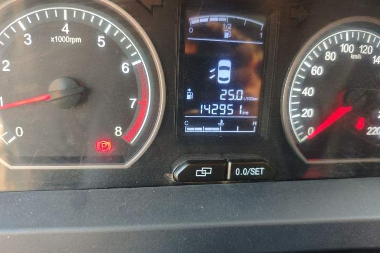 Used FORTHING Joyear X5 2013 1.6L Manual Luxury Model China IV Standard Odometer Close Up