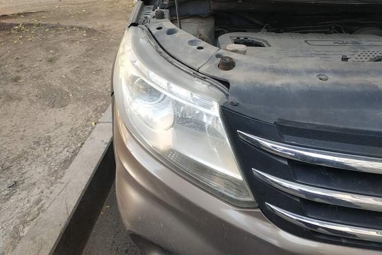 Used FORTHING Joyear X5 2013 1.6L Manual Luxury Model Right Front Headlight