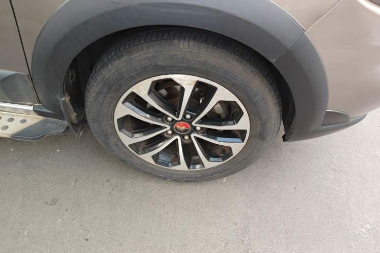 Used FORTHING Joyear X5 2013 1.6L Manual Luxury Model China IV Standard Right Front Wheel Hub