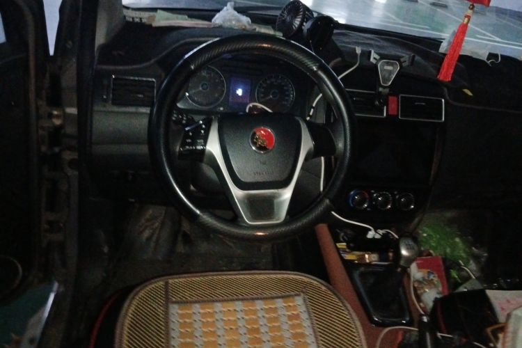 Used FORTHING Joyear X5 2013 1.8T Manual Luxury Model Steering Wheel