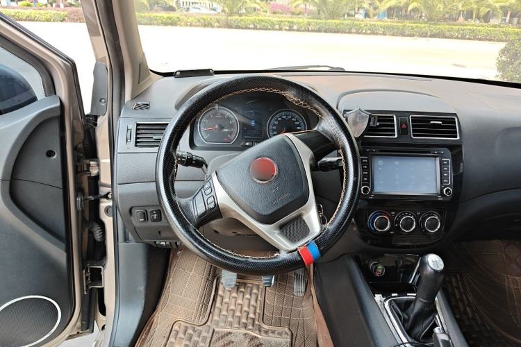 Used FORTHING Joyear X5 2013 1.6L Manual Luxury Model China IV Standard Steering Wheel