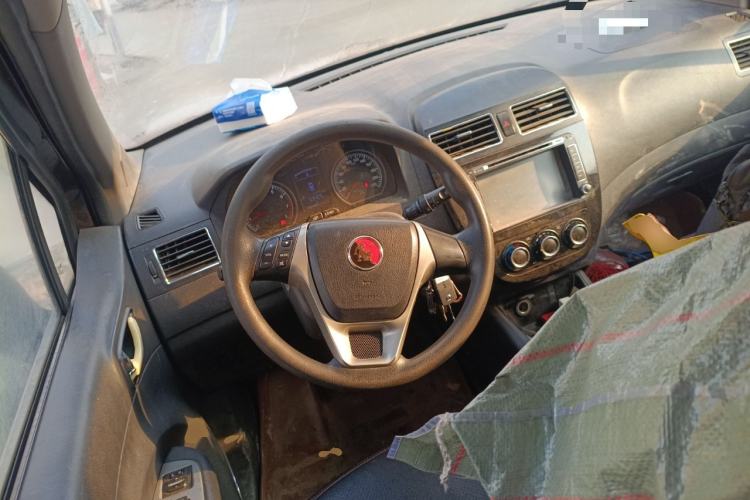 Used FORTHING Joyear X5 2013 1.6L Manual Luxury Model China IV Standard Steering Wheel