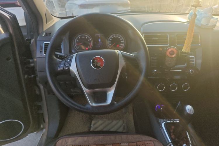 Used FORTHING Joyear X5 2013 1.6L Manual Luxury Model China IV Standard Steering Wheel