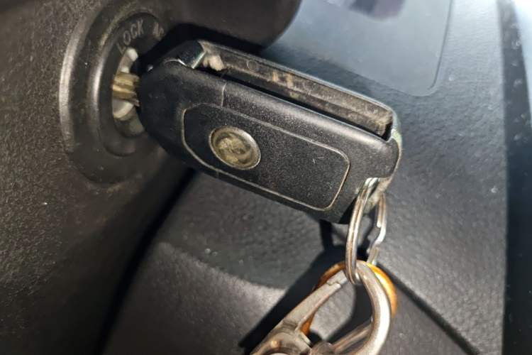Used FORTHING Joyear X5 2013 1.6L Manual Luxury Model China IV Standard Vehicle Key
