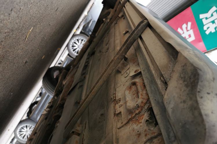 Used FORTHING Joyear X5 2013 1.6L Manual Luxury Model China IV Standard Chassis Front Right