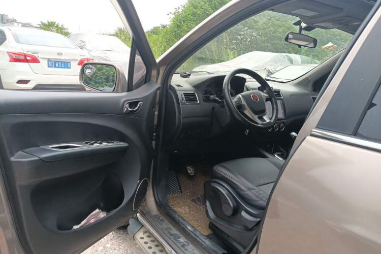Used FORTHING Joyear X5 2013 1.6L Manual Luxury Model China IV Standard Driver Seat