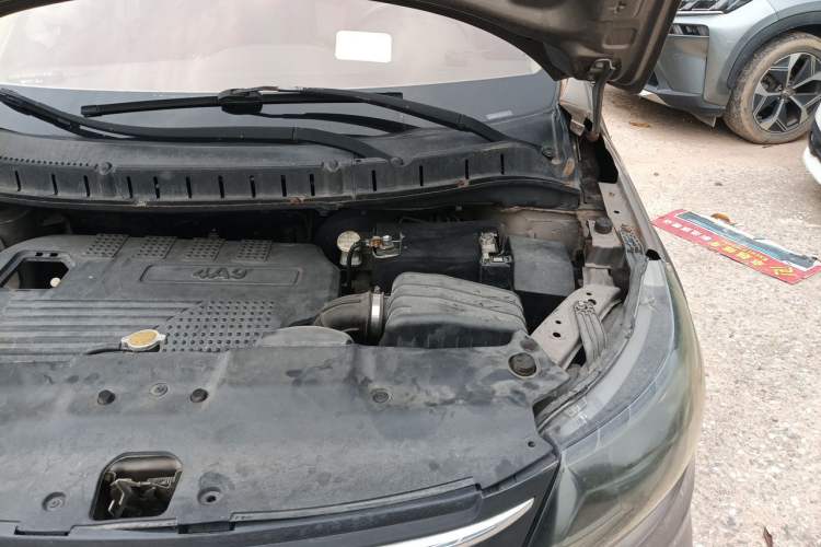 Used FORTHING Joyear X5 2013 1.6L Manual Luxury Model China IV Standard Engine Bay Left