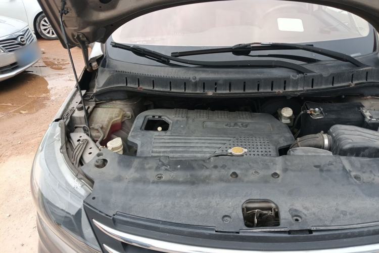 Used FORTHING Joyear X5 2013 1.6L Manual Luxury Model China IV Standard Engine Bay Right