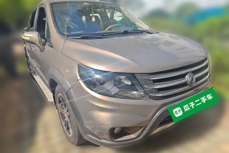 Used FORTHING Joyear X5 2013 1.6L Manual Luxury Model China IV Standard Front Right 45 Deg