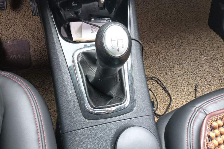 Used FORTHING Joyear X5 2013 1.6L Manual Luxury Model China IV Standard Gear Lever