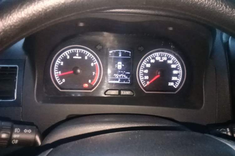 Used FORTHING Joyear X5 2013 1.6L Manual Luxury Model China V Standard Instrument Cluster