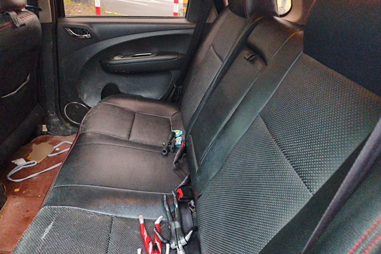 Used FORTHING Joyear X5 2013 1.6L Manual Luxury Model China IV Standard Left Rear Seat