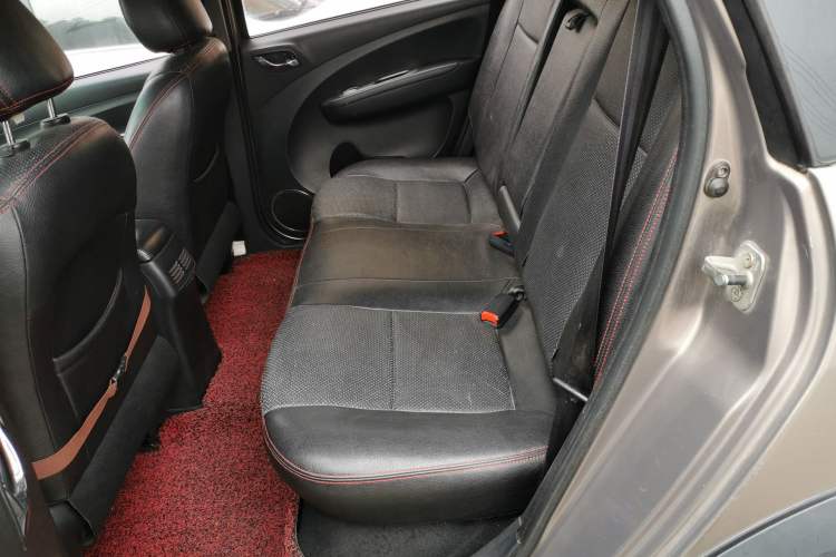 Used FORTHING Joyear X5 2013 1.6L Manual Luxury Model China IV Standard Left Rear Seat