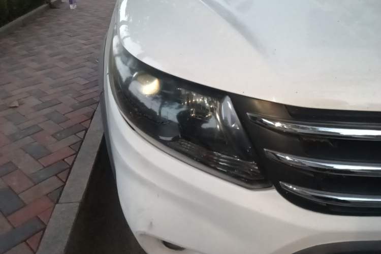 Used FORTHING Joyear X5 2013 1.6L Manual Luxury Model China V Standard Right Front Headlight