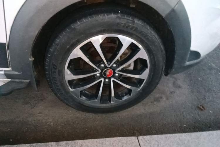Used FORTHING Joyear X5 2013 1.6L Manual Luxury Model China V Standard Right Front Wheel Hub