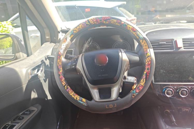 Used FORTHING Joyear X5 2013 1.6L Manual Luxury Model China IV Standard Steering Wheel