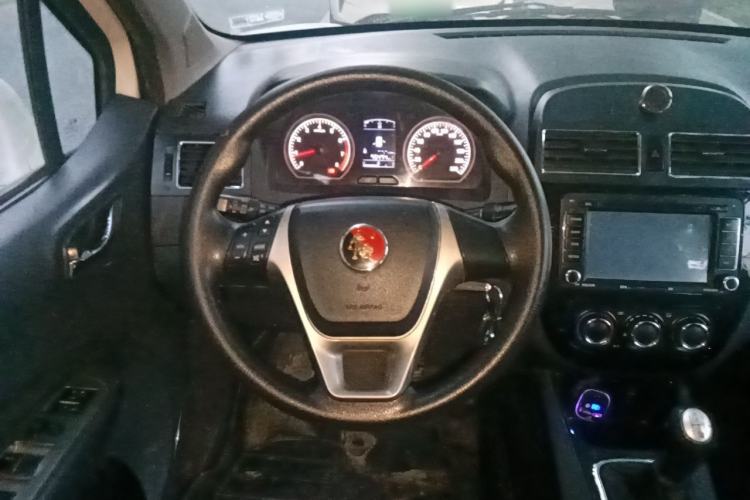 Used FORTHING Joyear X5 2013 1.6L Manual Luxury Model China V Standard Steering Wheel