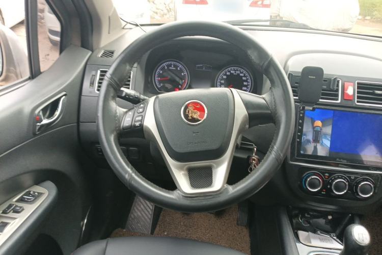 Used FORTHING Joyear X5 2013 1.6L Manual Luxury Model China IV Standard Steering Wheel
