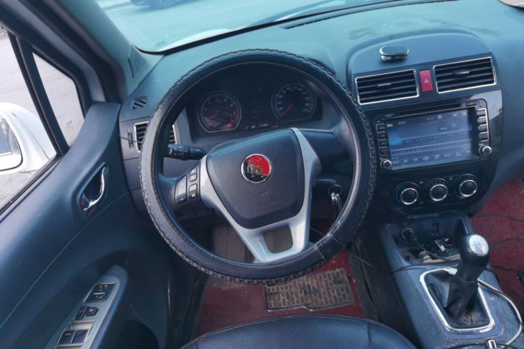 Used FORTHING Joyear X5 2013 1.6L Manual Luxury Model China IV Standard Steering Wheel
