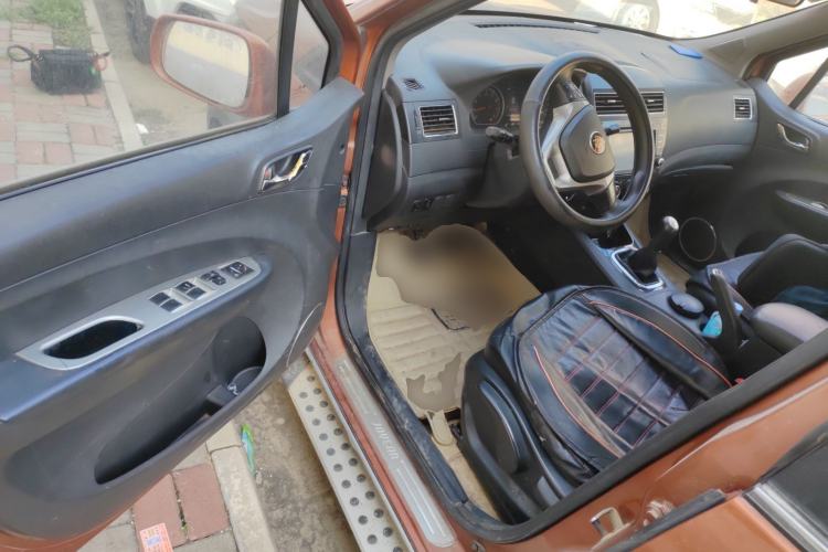 Used FORTHING Joyear X5 2013 1.6L Manual Luxury Model China IV Standard Driver Seat