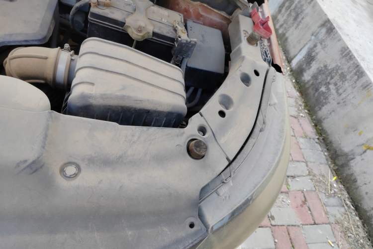 Used FORTHING Joyear X5 2013 1.6L Manual Luxury Model China IV Standard Engine Bay Left