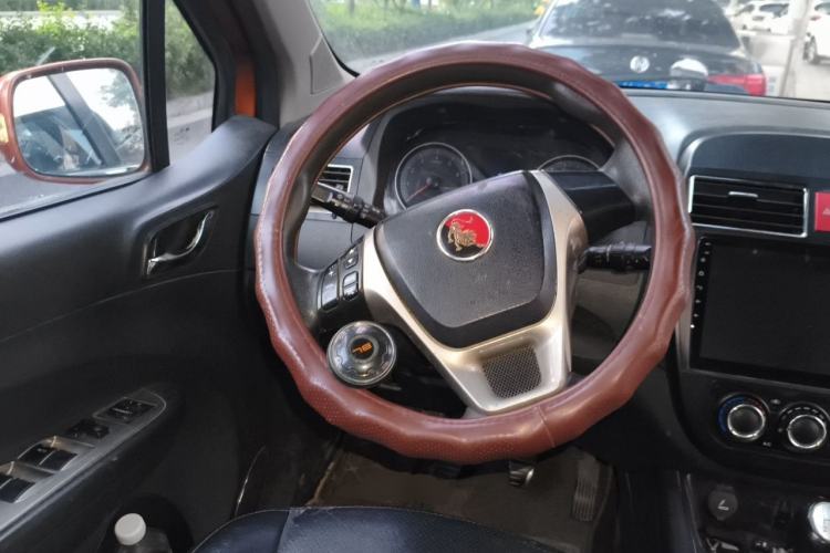 Used FORTHING Joyear X5 2013 1.6L Manual Luxury Model China IV Standard Steering Wheel