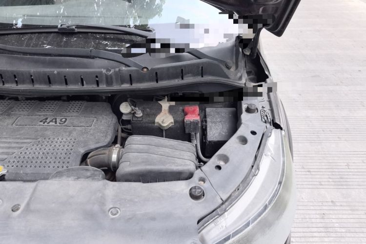 Used FORTHING Joyear X5 2013 1.6L Manual Luxury Model Engine Bay Left