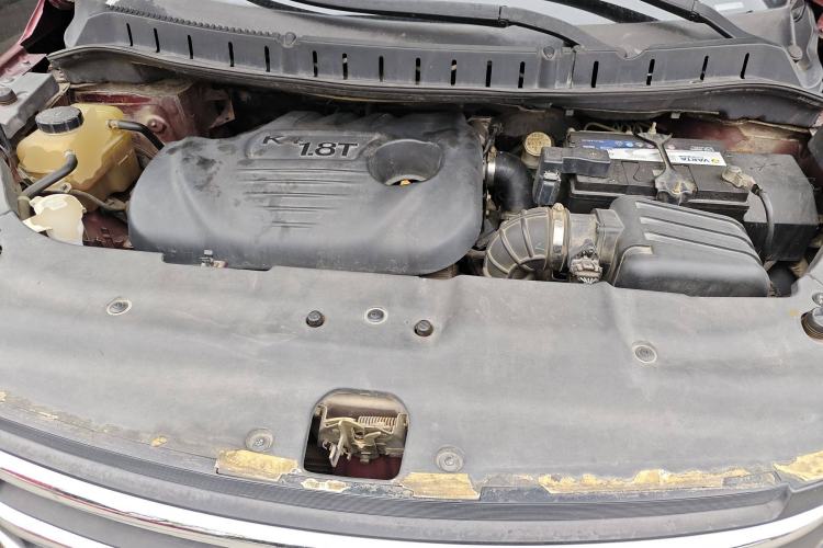 Used FORTHING Joyear X5 2013 1.8T Manual Luxury Model Engine Bay