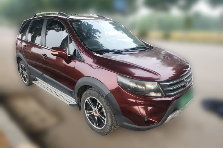 Used FORTHING Joyear X5 2013 1.6L Manual Luxury Model China IV Standard Front Right 45 Deg