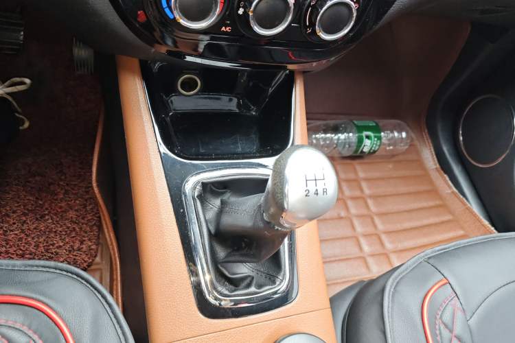 Used FORTHING Joyear X5 2013 1.8T Manual Luxury Model Gear Lever