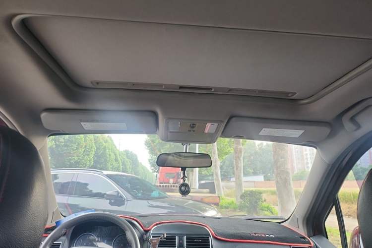 Used FORTHING Joyear X5 2013 1.6L Manual Luxury Model China IV Standard Headliner