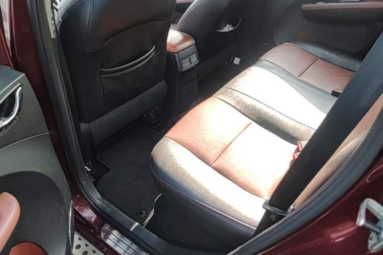Used FORTHING Joyear X5 2013 1.8T Manual Luxury Model Left Rear Seat