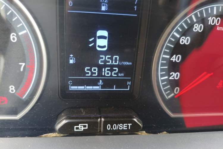 Used FORTHING Joyear X5 2013 1.6L Manual Luxury Model China IV Standard Odometer Close Up