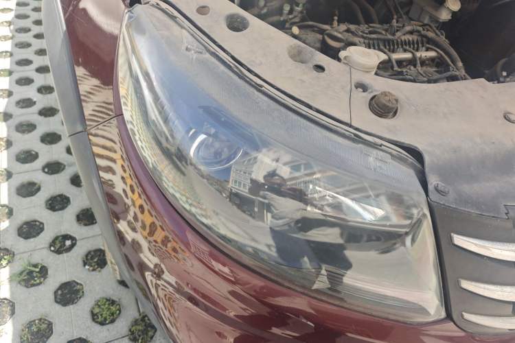 Used FORTHING Joyear X5 2013 1.6L Manual Luxury Model China V Standard Right Front Headlight