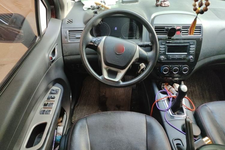 Used FORTHING Joyear X5 2013 1.6L Manual Luxury Model China IV Standard Steering Wheel