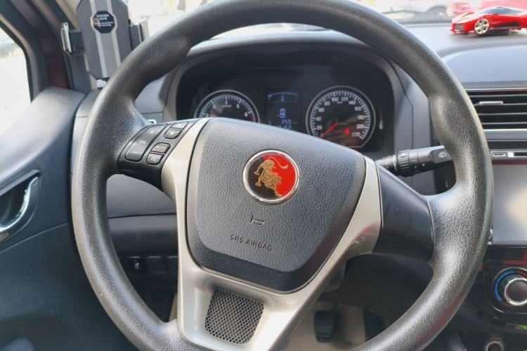 Used FORTHING Joyear X5 2013 1.6L Manual Luxury Model China IV Standard Steering Wheel